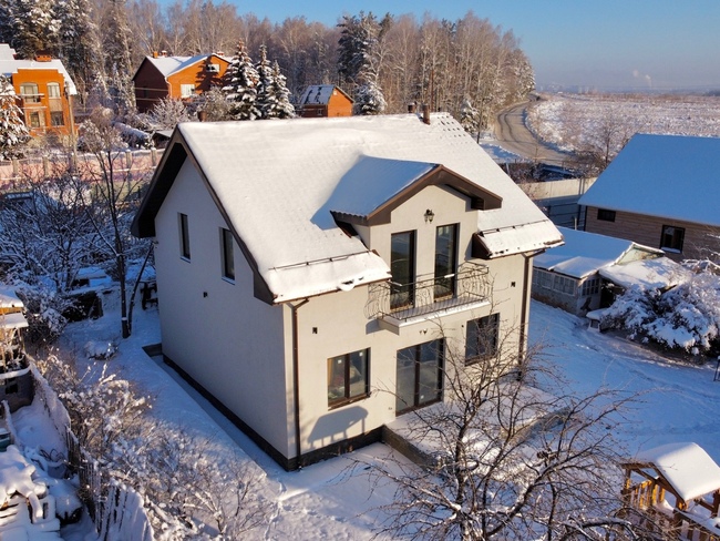 Дом со скатной кровлей