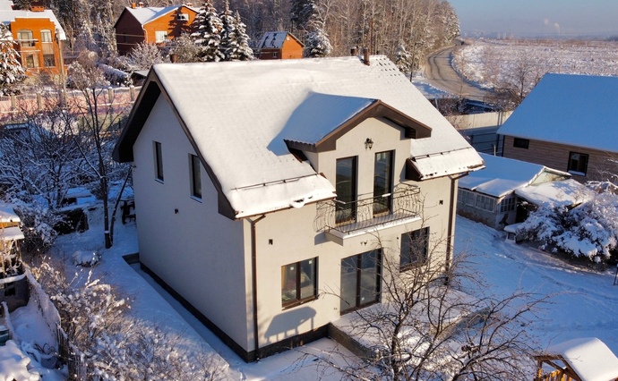Дом со скатной кровлей